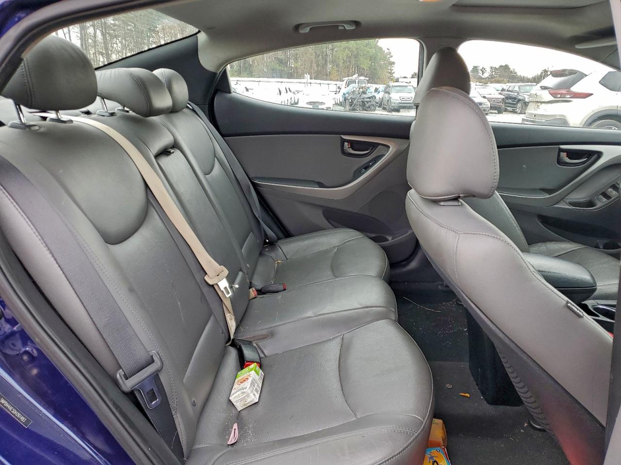 Hyundai ELANTRA Gls Image 4