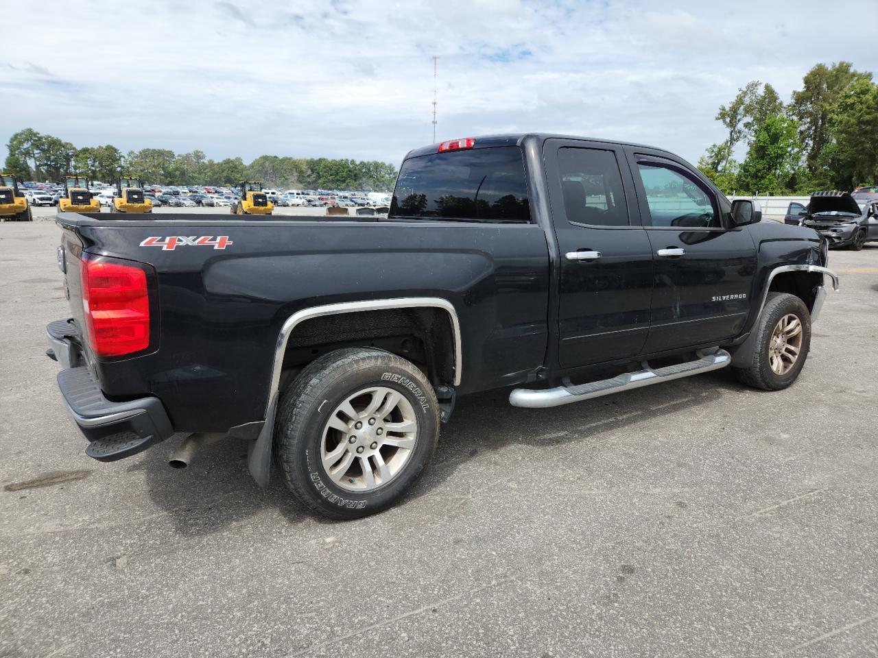 Chevrolet Silverado K1500 Lt Image 3