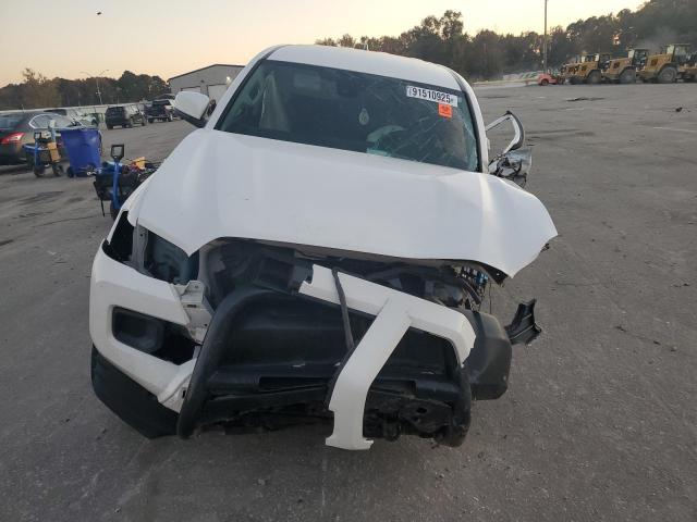 Toyota Tacoma Double Cab Image 6