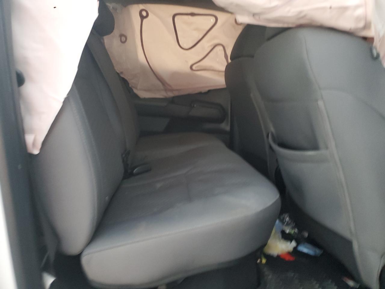 Toyota Tacoma Double Cab Image 8