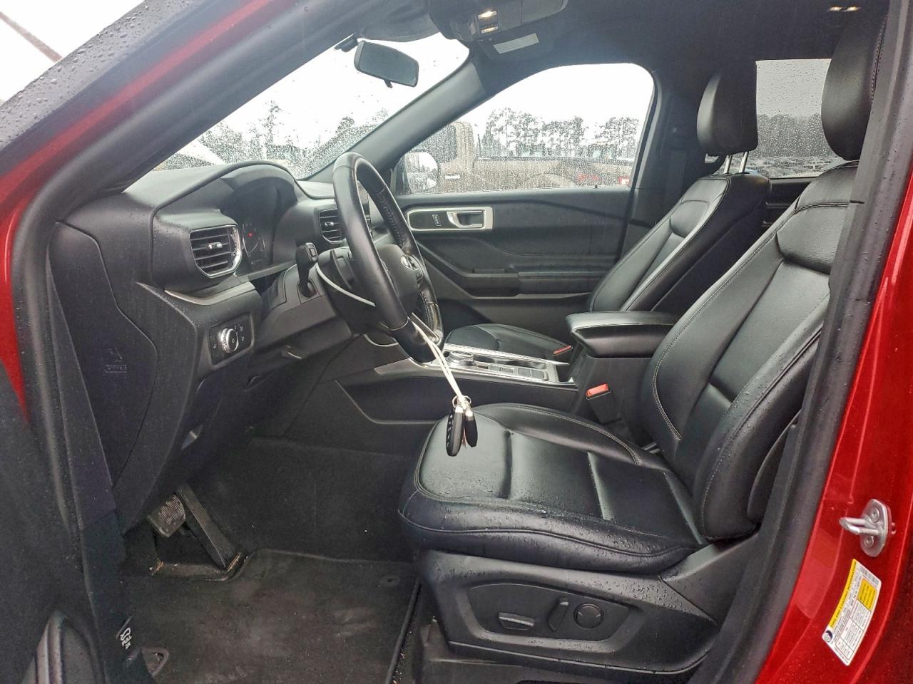 Ford Explorer Xlt Image 5