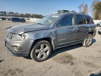  Salvage Jeep Compass