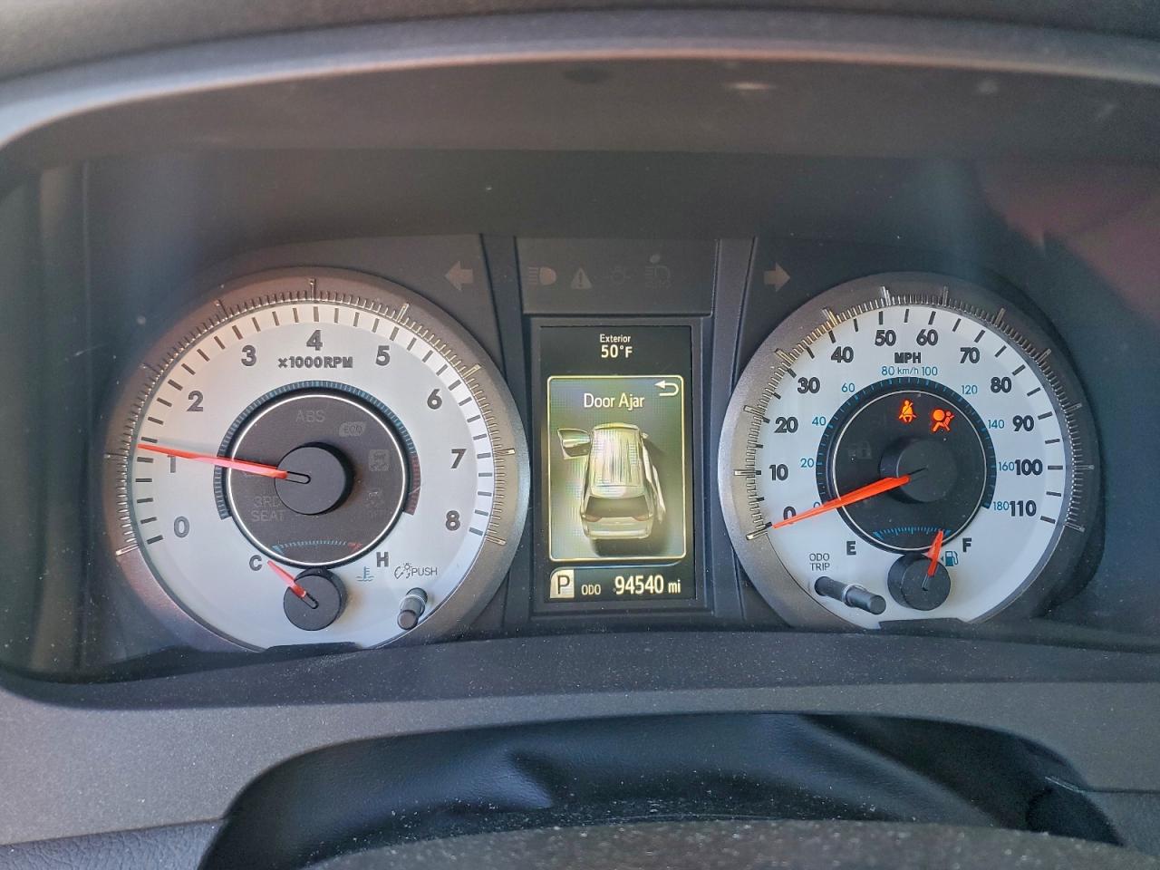 Toyota Sienna Se Image 7