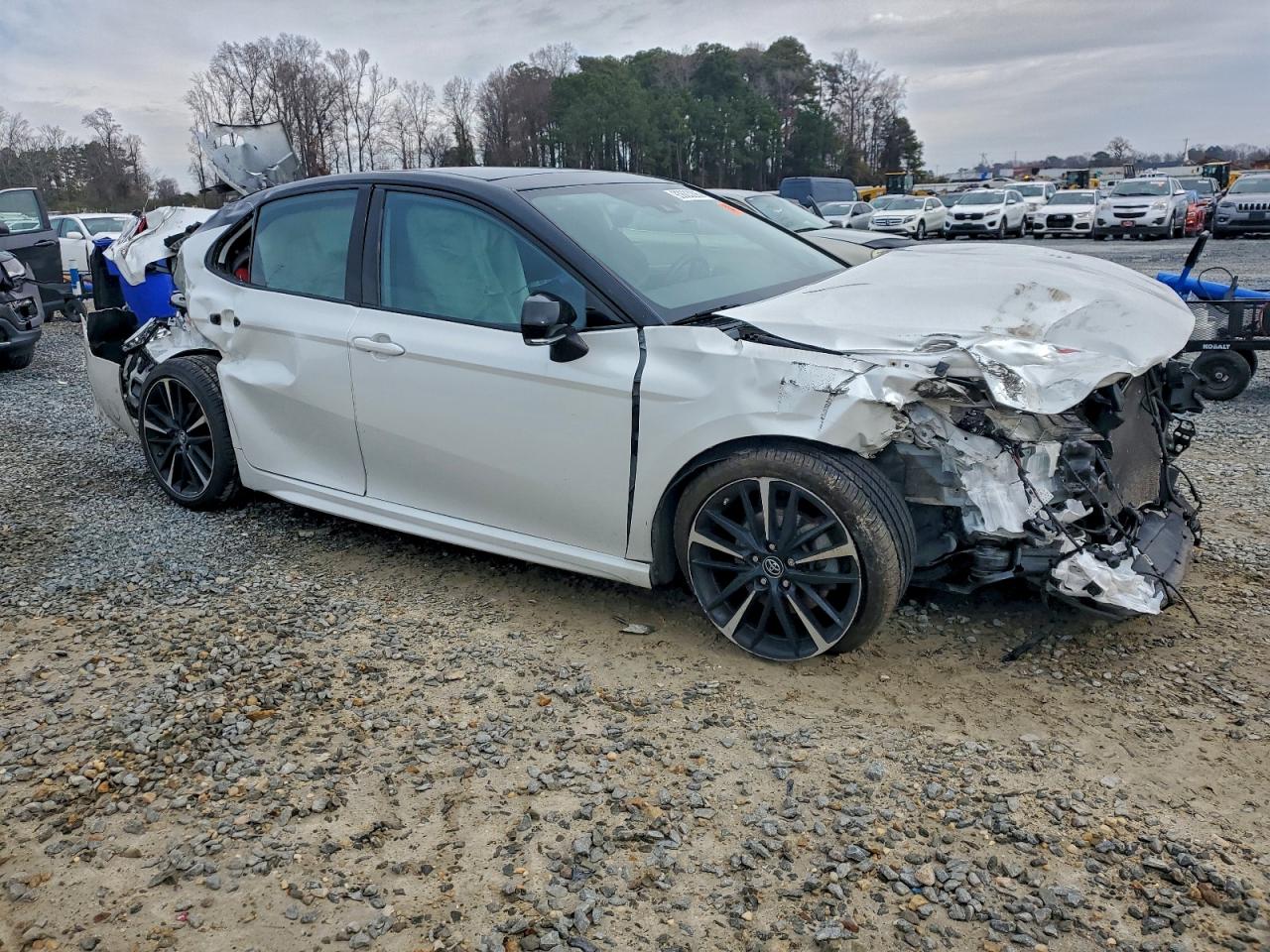 Toyota Camry Xse Image 10