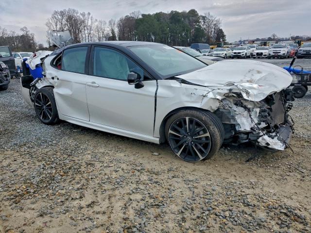 Toyota Camry Xse Image 10