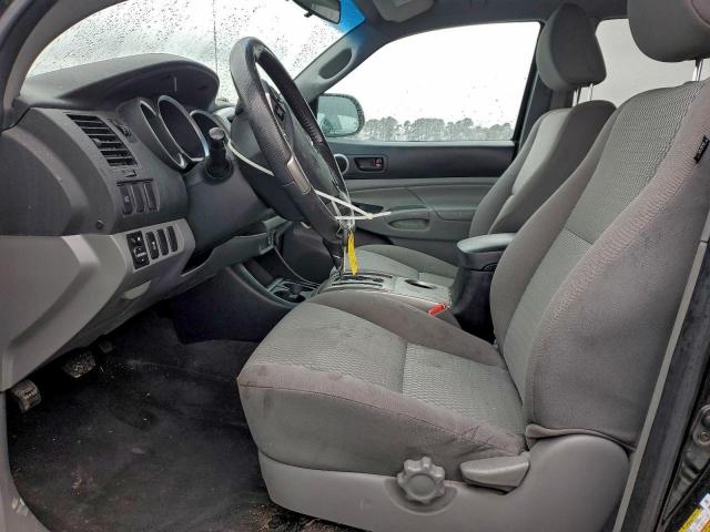 Toyota Tacoma Double Cab Prerunner Image 4