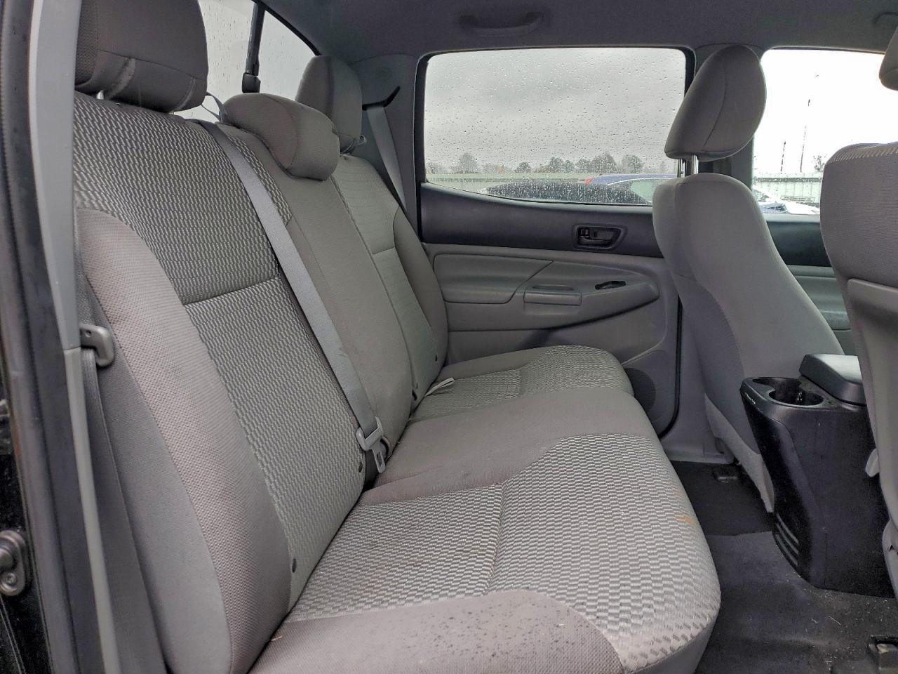 Toyota Tacoma Double Cab Prerunner Image 12