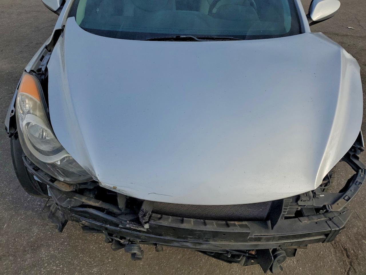 Hyundai ELANTRA Gls Image 5