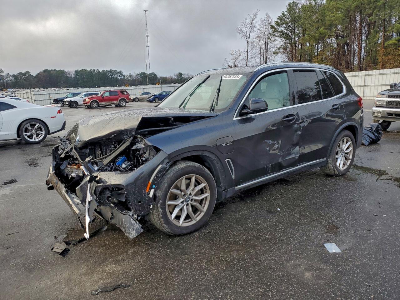 BMW X Series Xdrive45e Image 1