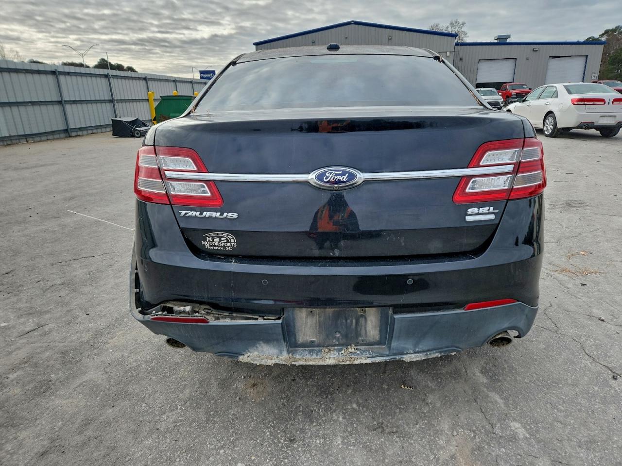 Ford Taurus Sel Image 9