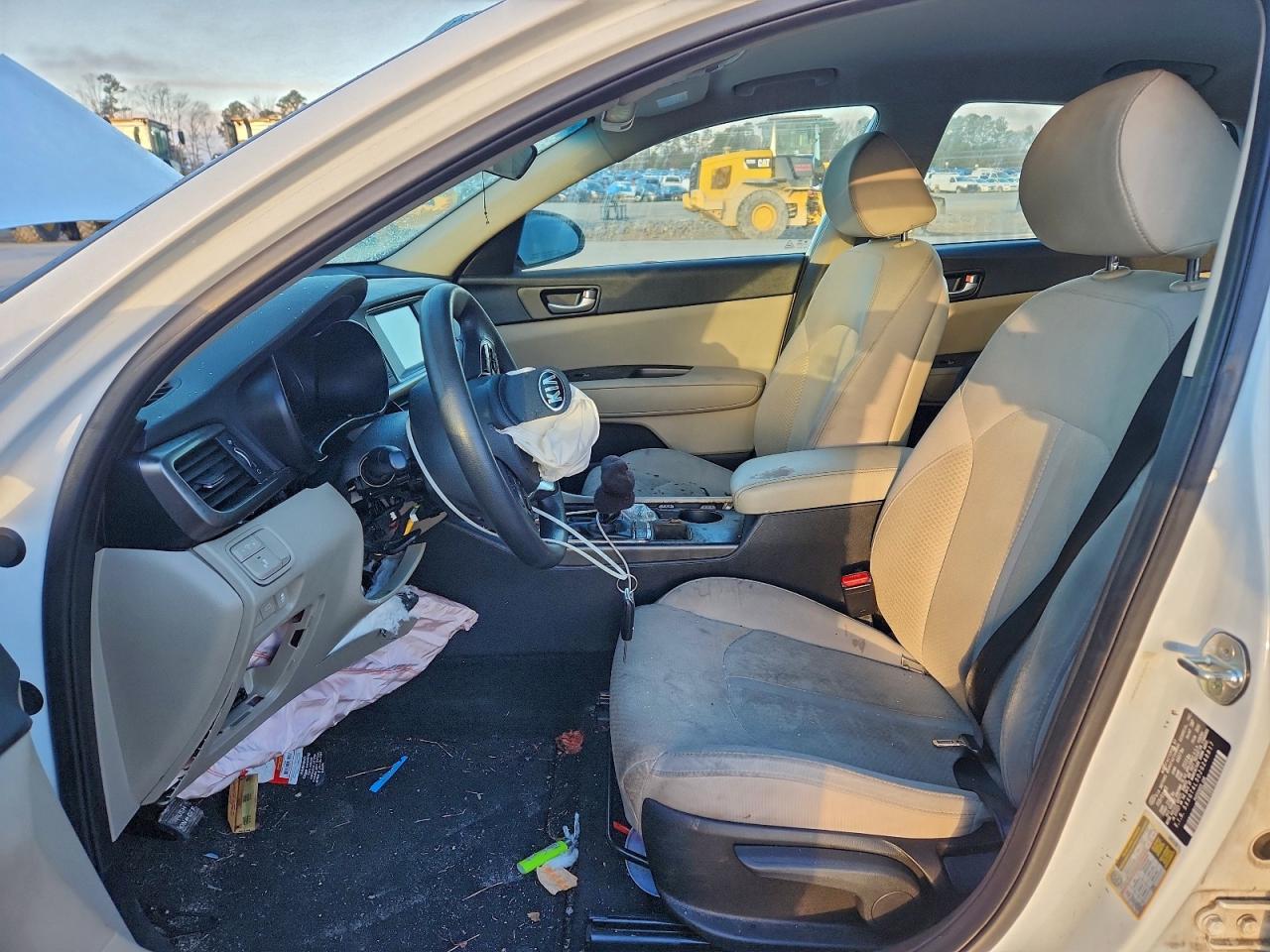 Kia Optima Lx Image 10