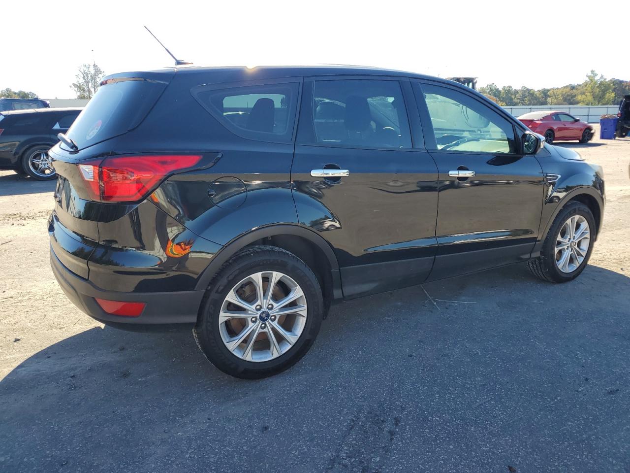 Ford Escape S Image 3