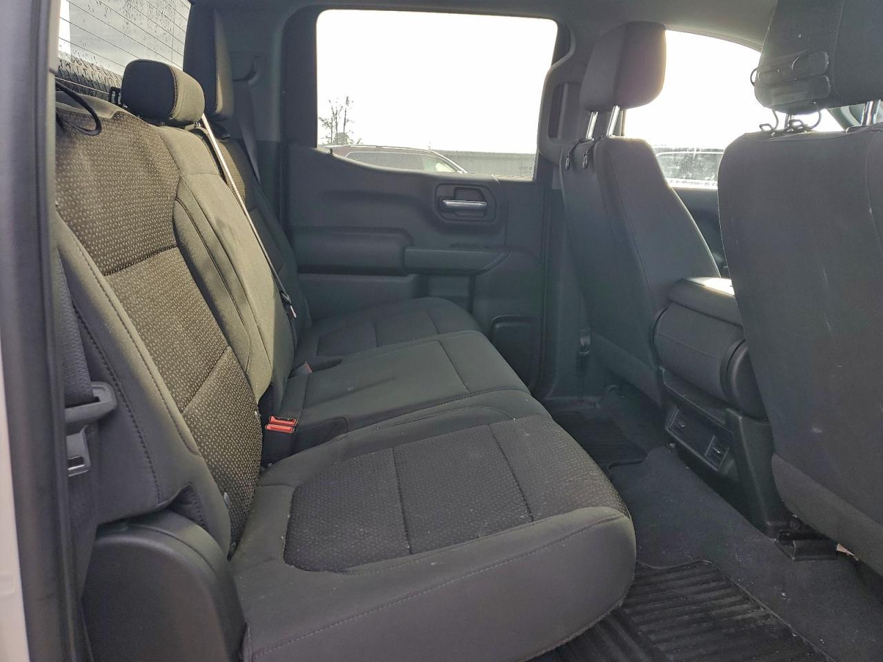 Chevrolet Silverado K1500 Custom Image 12