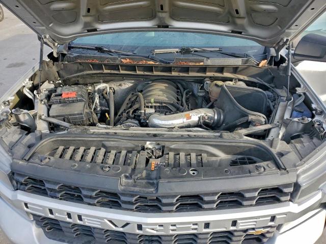 Chevrolet Silverado K1500 Custom Image 8