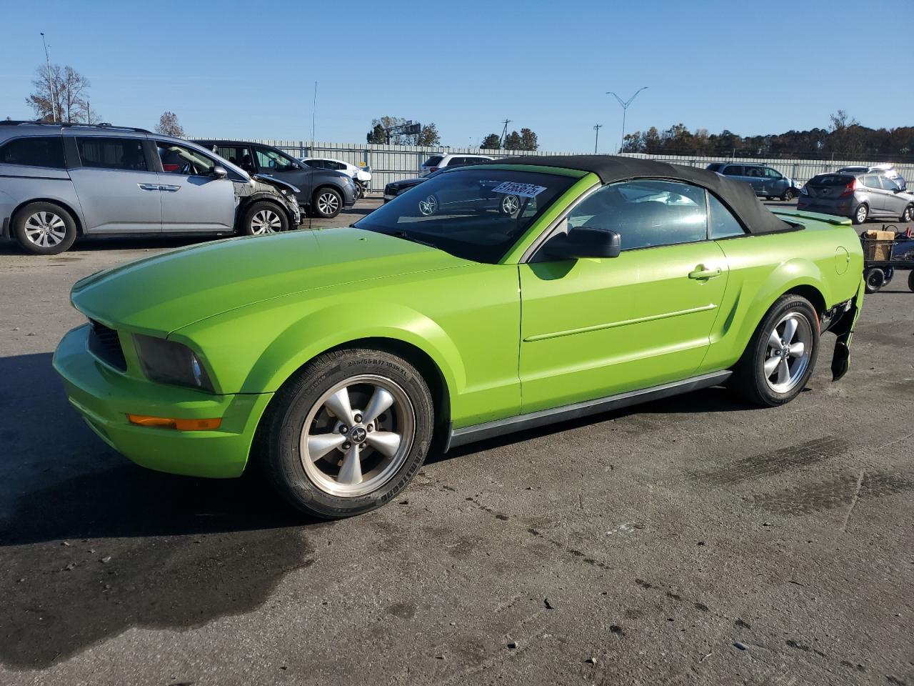 Ford Mustang Image 1