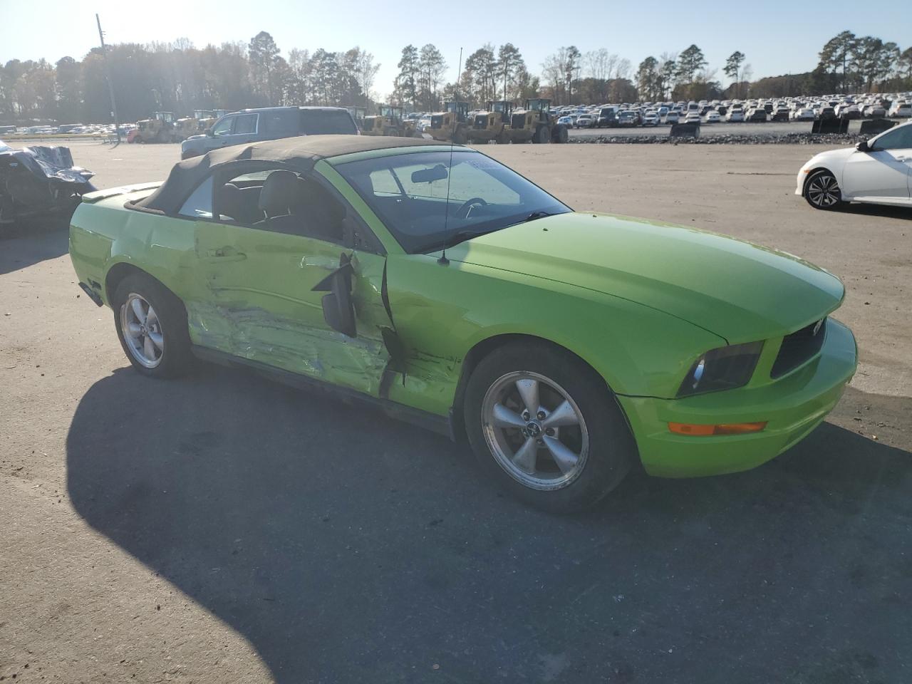 Ford Mustang Image 3