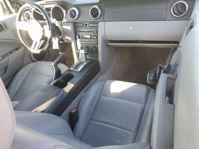 Ford Mustang Image 7