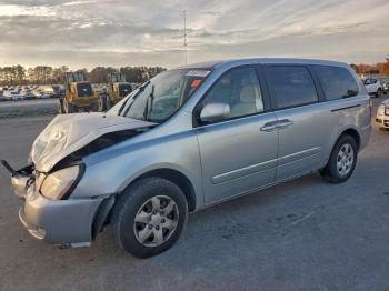  Salvage Kia Sedona
