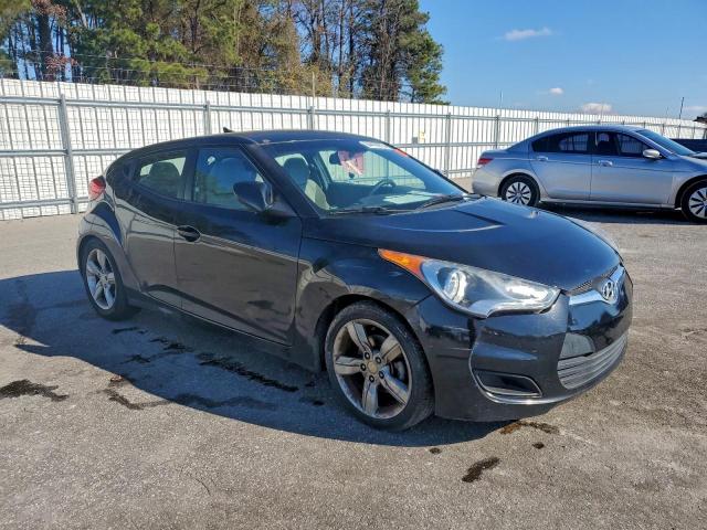 Hyundai VELOSTER Image 5