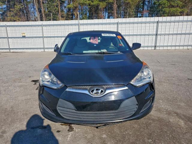 Hyundai VELOSTER Image 12