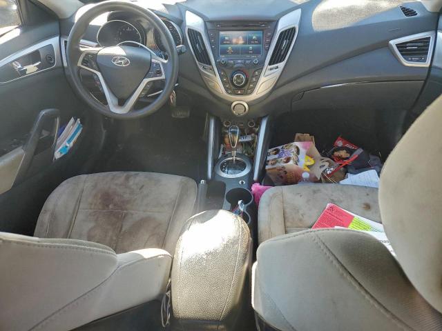 Hyundai VELOSTER Image 6