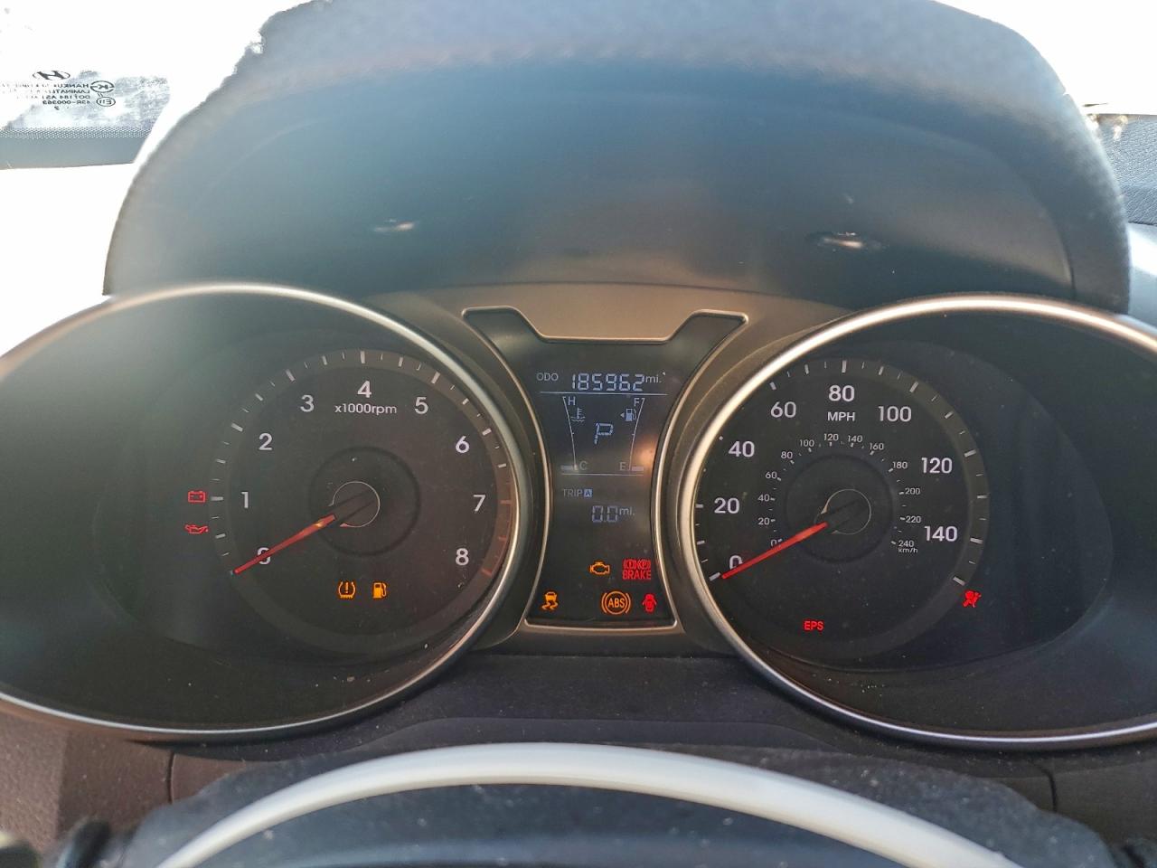 Hyundai VELOSTER Image 10