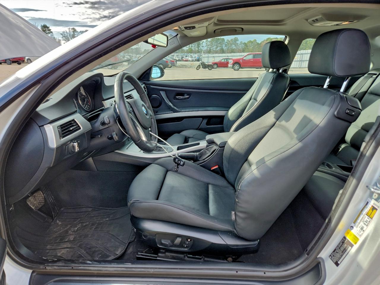 BMW 3 Series Xi Image 10