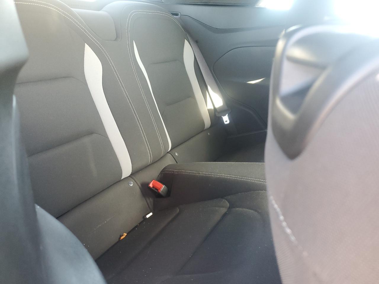 Chevrolet Camaro Ls Image 12