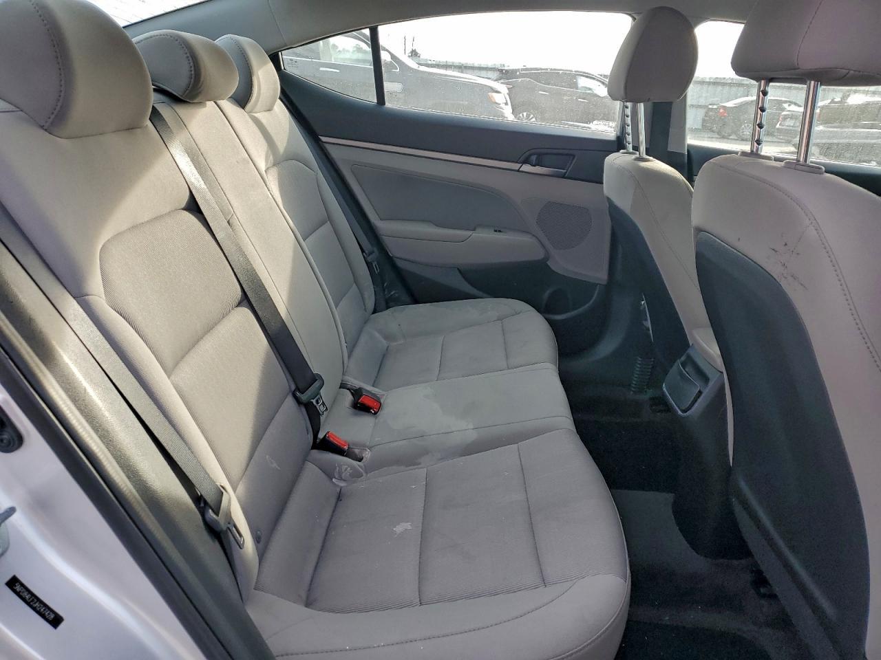 Hyundai ELANTRA Sel Image 3