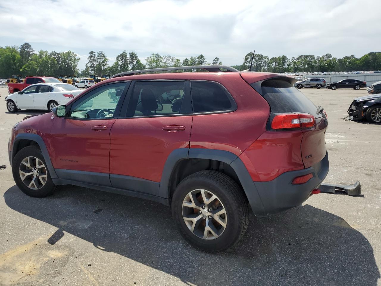 Jeep Cherokee Trailhawk Image 2