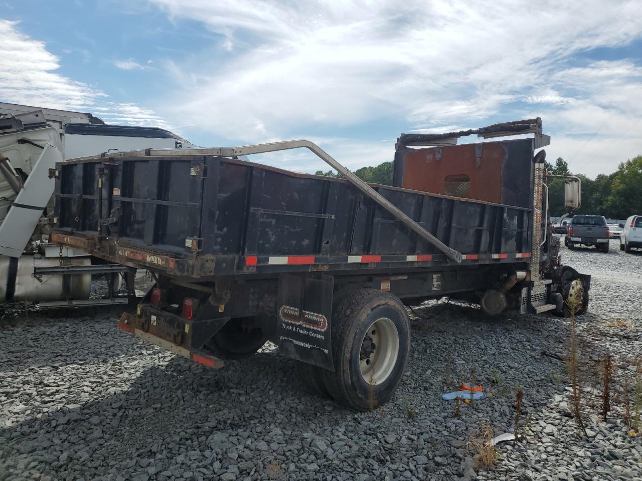 Mack Granite Image 10