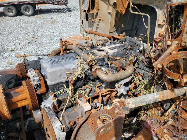 Mack Granite Image 3