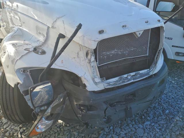 International Prostar Image 10