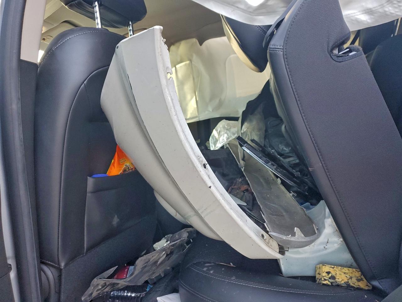 Buick Encore Preferred Image 8