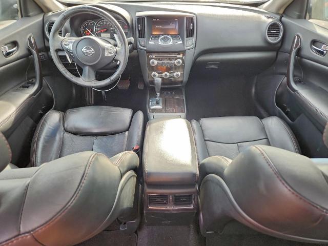 Nissan Maxima S Image 12