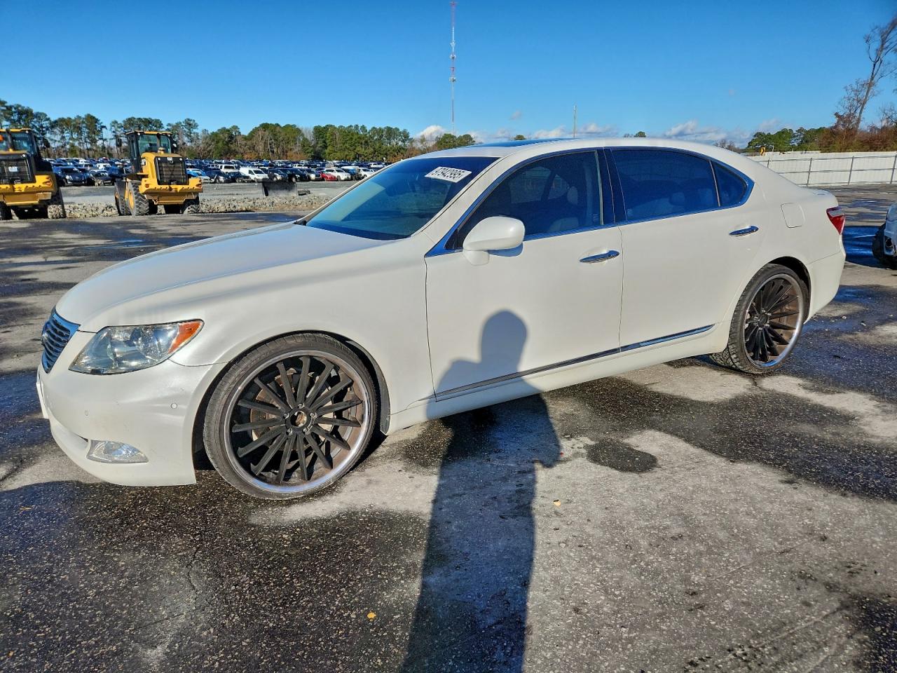 Lexus LS 460l Image 1