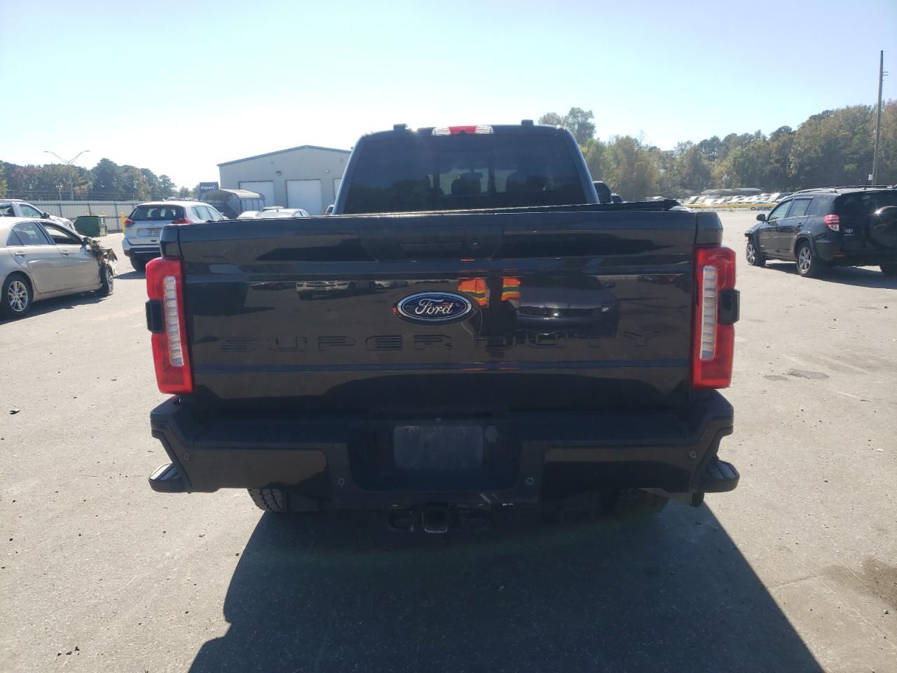 Ford F-250 Super Duty Image 3