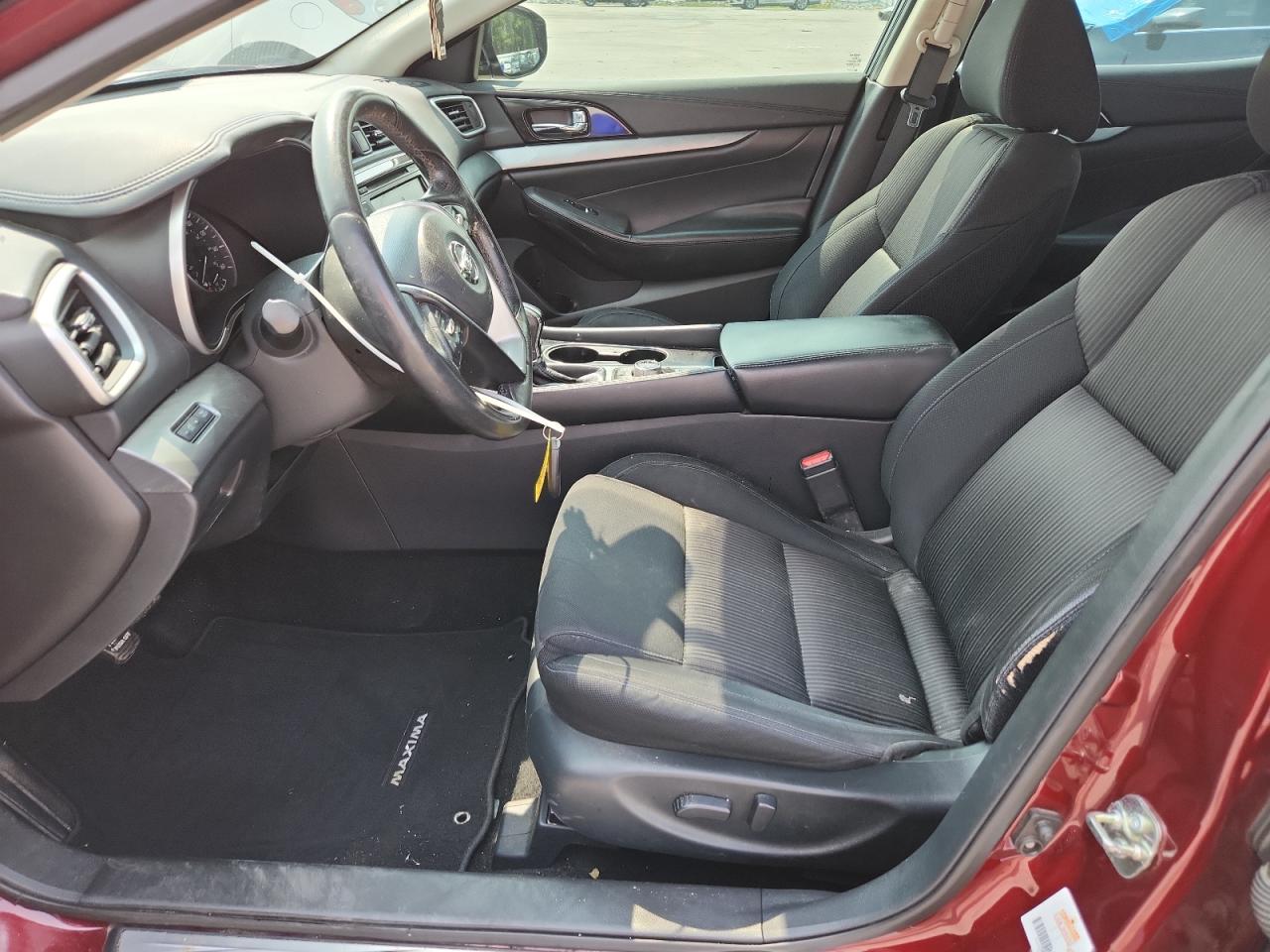 Nissan Maxima 3.5s Image 12