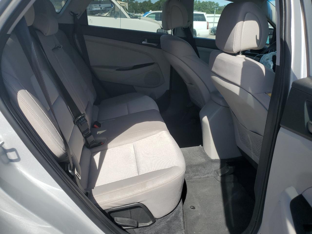 Hyundai TUCSON Se Image 8