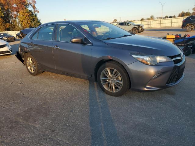 Toyota Camry Le Image 5