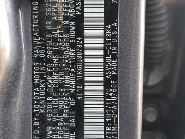 Toyota Camry Le Image 9