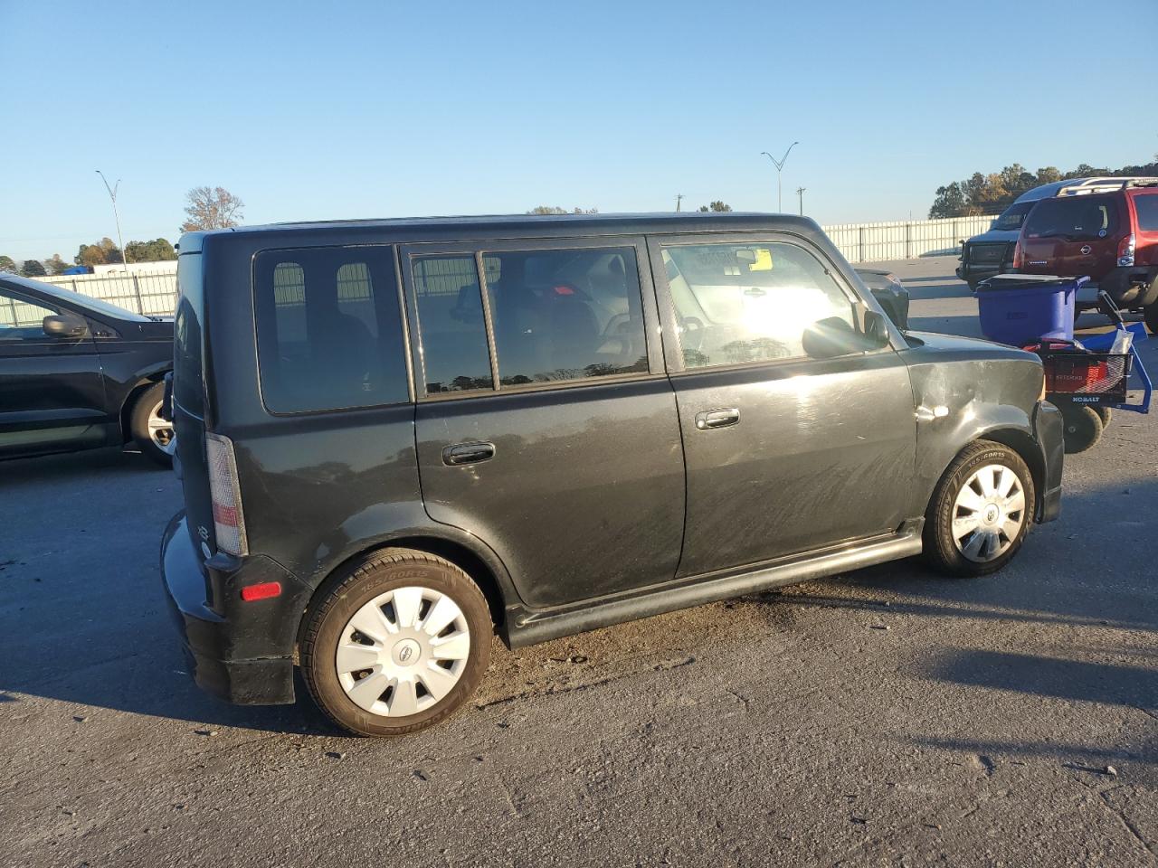 Toyota Scion Xb Image 5