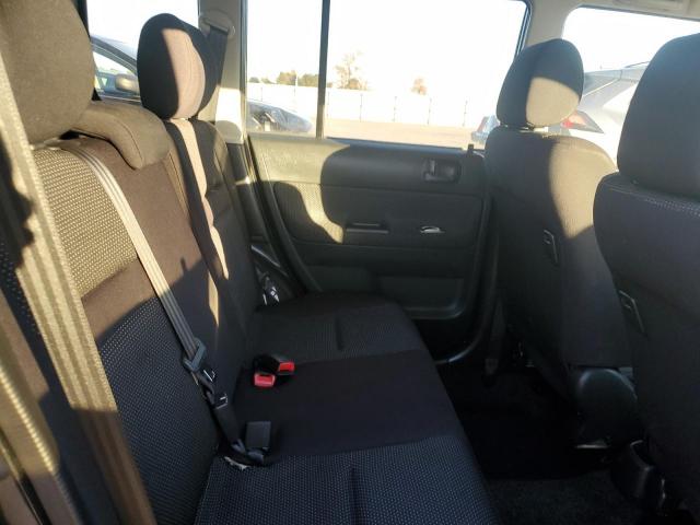 Toyota Scion Xb Image 3