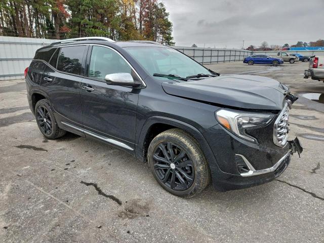 GMC Terrain Denali Image 4