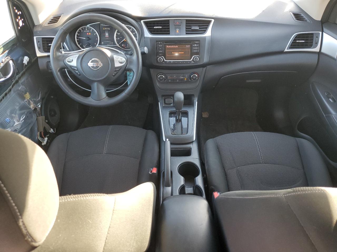 Nissan Sentra S Image 6