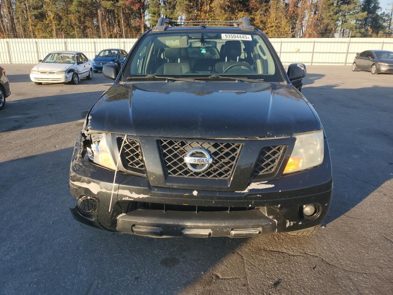 Nissan Frontier S Image 2