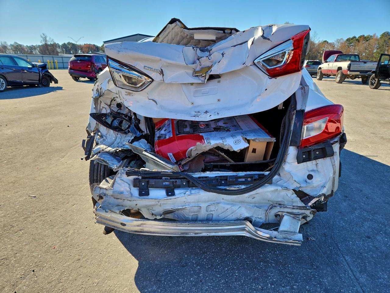 Chevrolet Cruze Ls Image 6