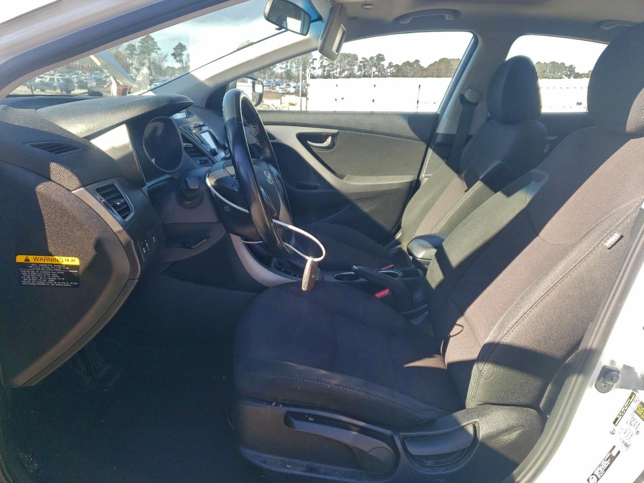 Hyundai ELANTRA Se Image 3