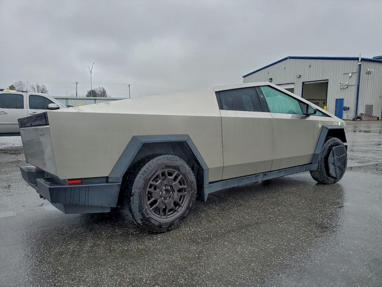 Tesla Cybertruck Image 4