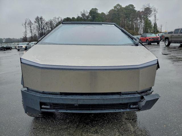 Tesla Cybertruck Image 7